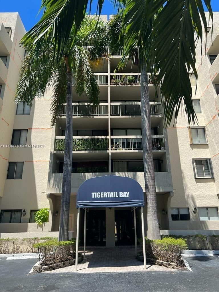 Real estate property located at 2715 Tigertail Ave #401, Miami-Dade County, TIGERTAIL BAY CONDO, Miami, FL