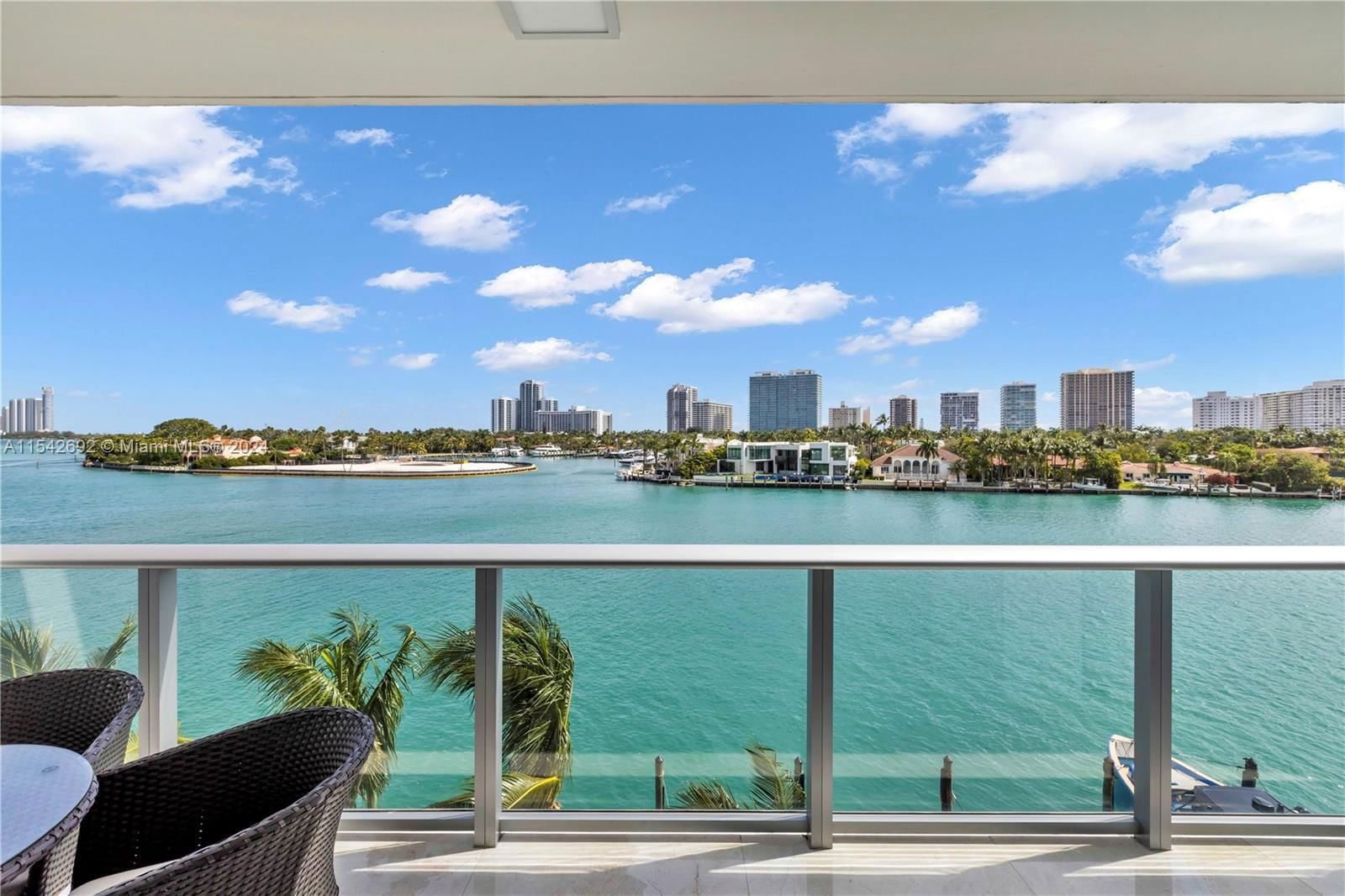 Real estate property located at 10201 Bay Harbor Dr #404, Miami-Dade County, SERENO RESIDENCES CONDO, Bay Harbor Islands, FL