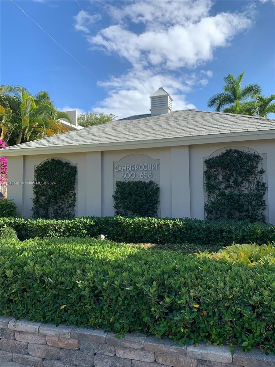 Real estate property located at 624 7th Avenue A, Collier County, 25900 - CAMBIER COURT A CO, Naples, FL