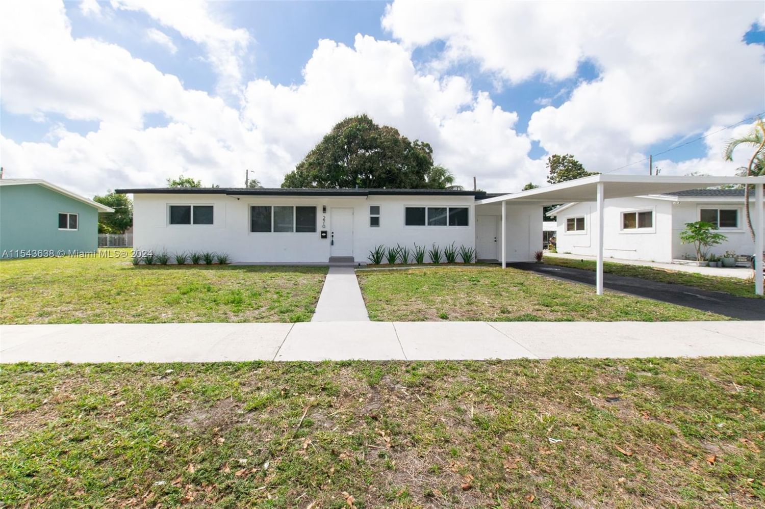 Real estate property located at 270 194th Ter, Miami-Dade County, SIERRA MIRADA REPLAT, Miami Gardens, FL