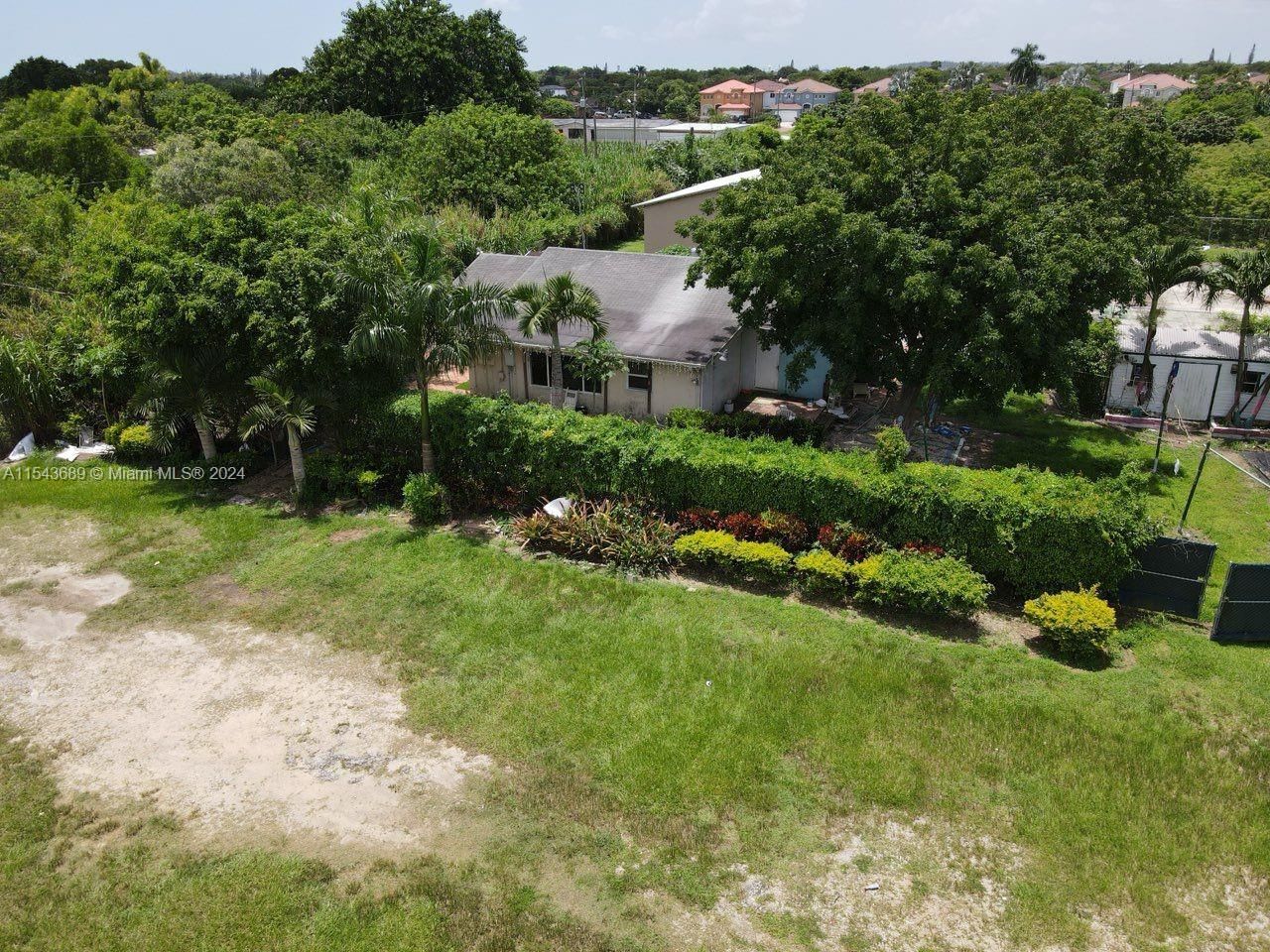 Real estate property located at 13500 258th St, Miami-Dade, ., Homestead, FL