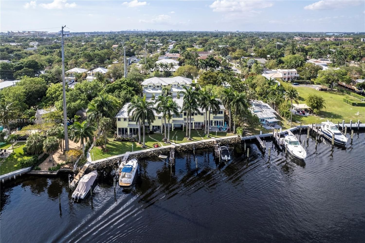 Real estate property located at 521 7th Ave #9, Broward County, TARPON RIVER CLUB, Fort Lauderdale, FL