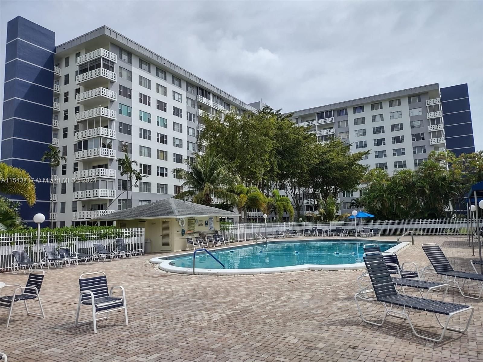 Real estate property located at 4350 Hillcrest Dr #309, Broward County, HILLCREST EAST NO 22 COND, Hollywood, FL