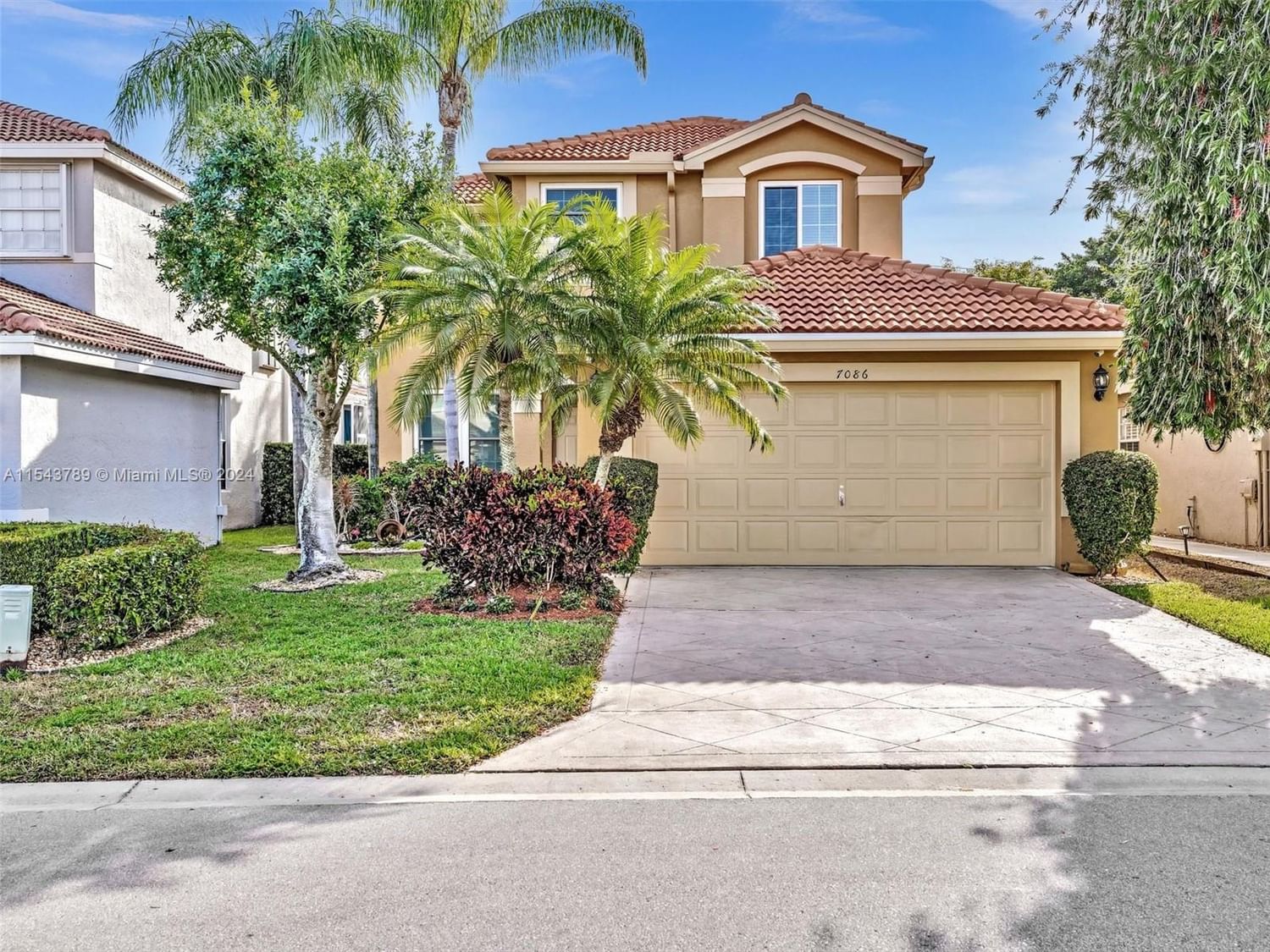 Real estate property located at 7086 Chesapeake Cir, Palm Beach County, NAUTICA SOUND 2, Boynton Beach, FL