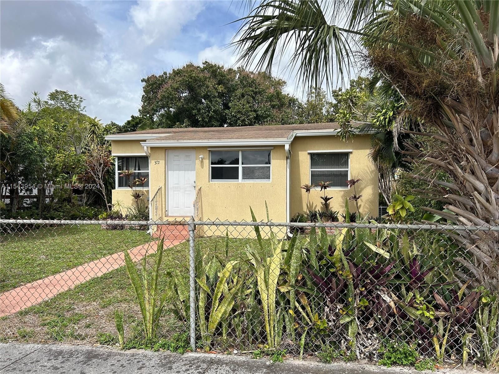 Real estate property located at 375 15th St, Miami-Dade County, TOWN OF HIALEAH 1 ADDN AM, Hialeah, FL