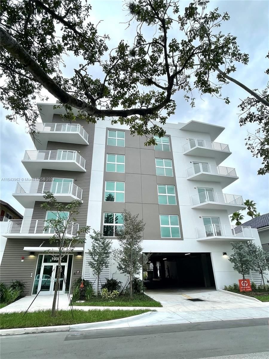 Real estate property located at 1938 Jackson St #403, Broward County, AESTHATIC APARTMENTS, Hollywood, FL
