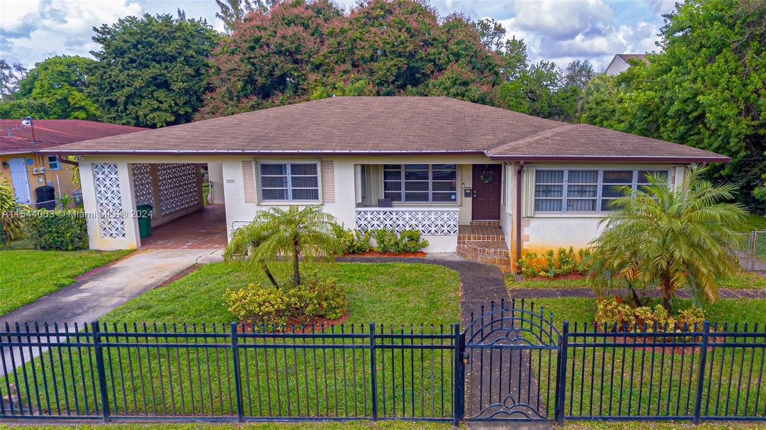 Real estate property located at 2001 100th St, Miami-Dade County, WOODLAND ADDN, Miami, FL