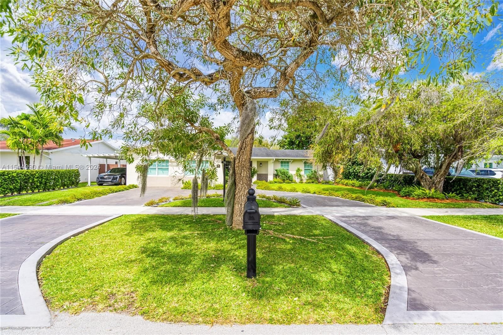 Real estate property located at 13411 79th St, Miami-Dade County, WINSTON PARK UNIT 4, Miami, FL