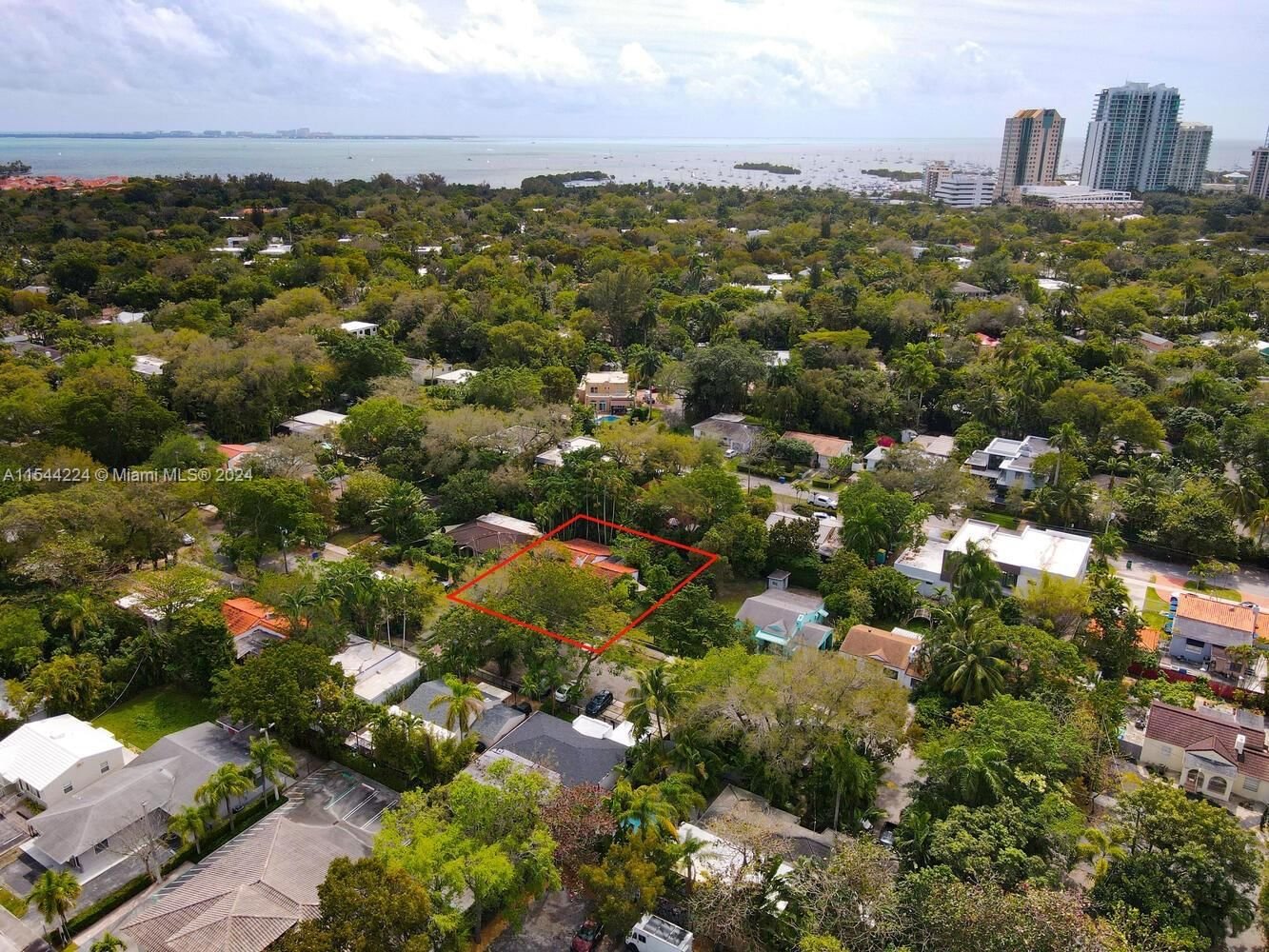 Real estate property located at 2510 Tequesta Ln, Miami-Dade County, SILVER BLUFF ESTATES SEC, Coconut Grove, FL