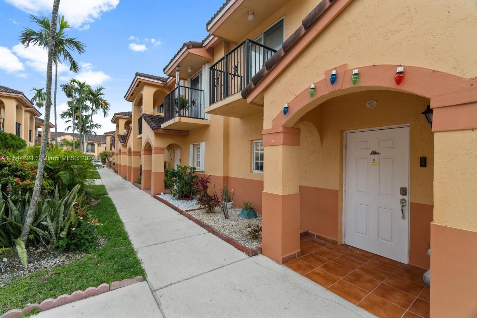 Real estate property located at 10684 87th Ct #10684, Miami-Dade County, GARDENGATE TOWNHOMES I CO, Hialeah Gardens, FL