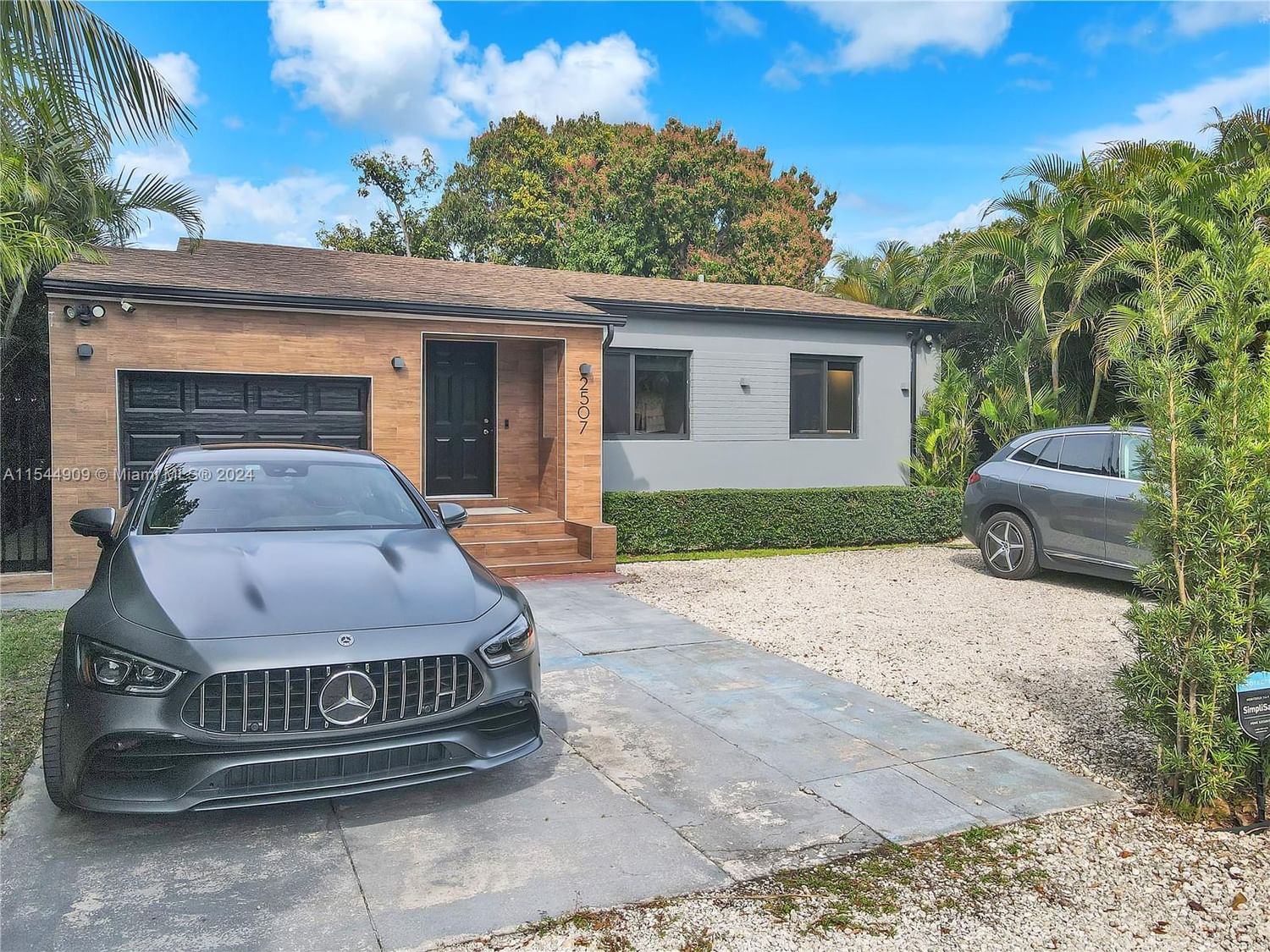 Real estate property located at 2507 182nd St, Miami-Dade County, OJUS SUB, North Miami Beach, FL