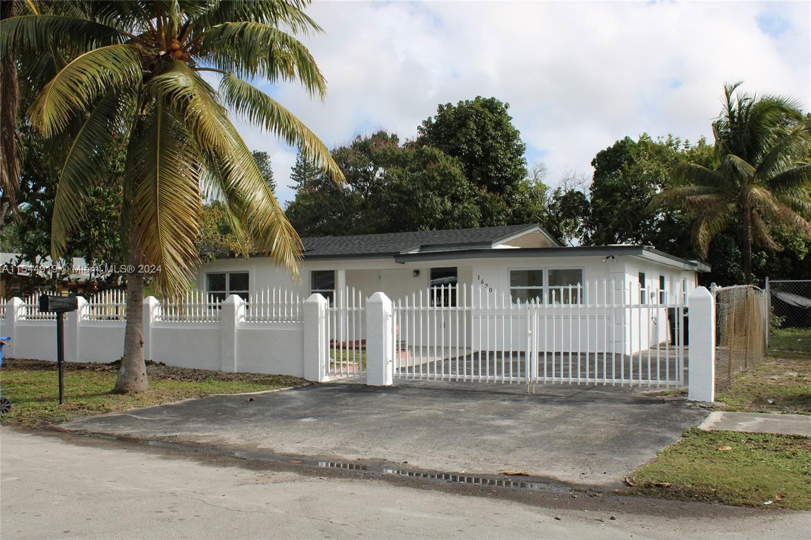 Real estate property located at , Broward County, LAUDERDALE MANORS AMD PLA, Fort Lauderdale, FL