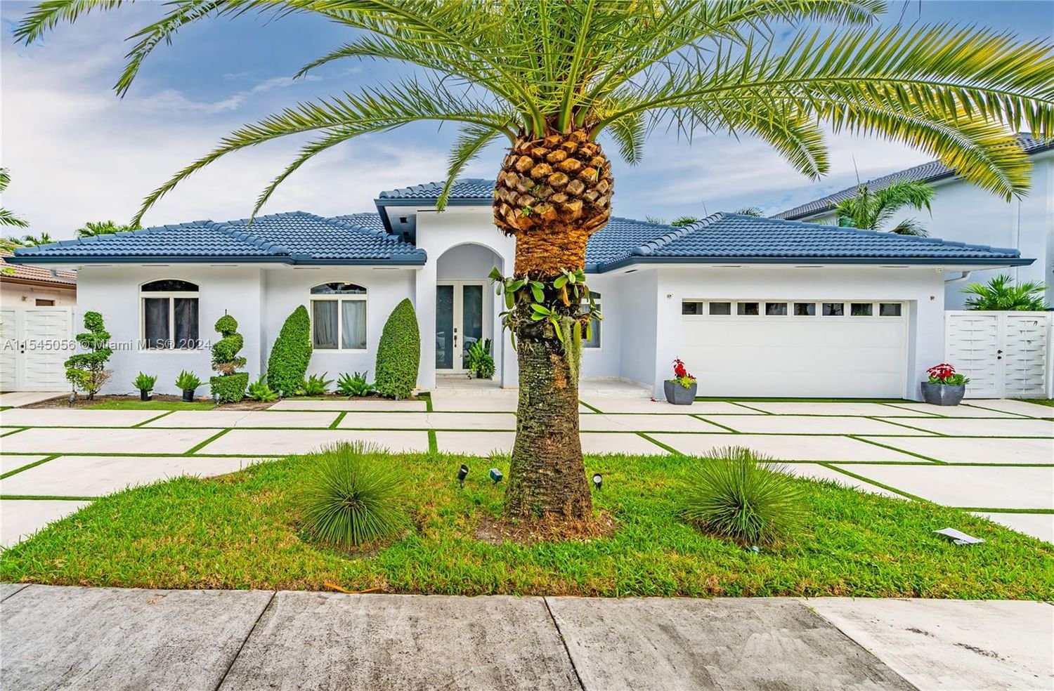 Real estate property located at 16231 77th Pl, Miami-Dade County, DOMINGO SUB, Miami Lakes, FL