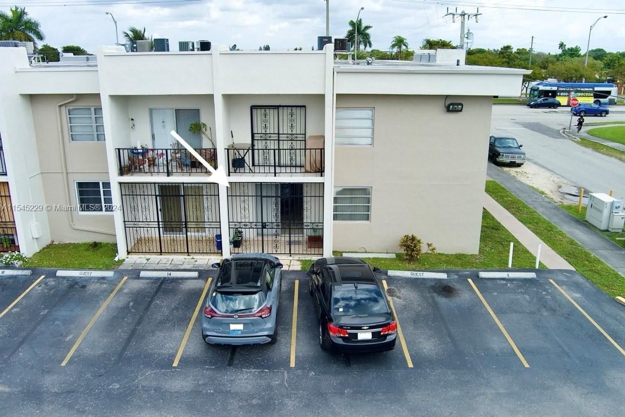 Real estate property located at 9000 24th St #12B, Miami-Dade County, LUXURY CORAL LIVING CONDO, Miami, FL