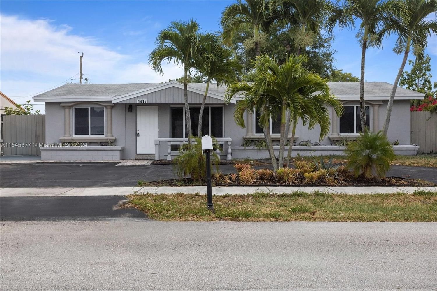 Real estate property located at 1418 50th Ave, Broward County, BROADVIEW PARK, Fort Lauderdale, FL