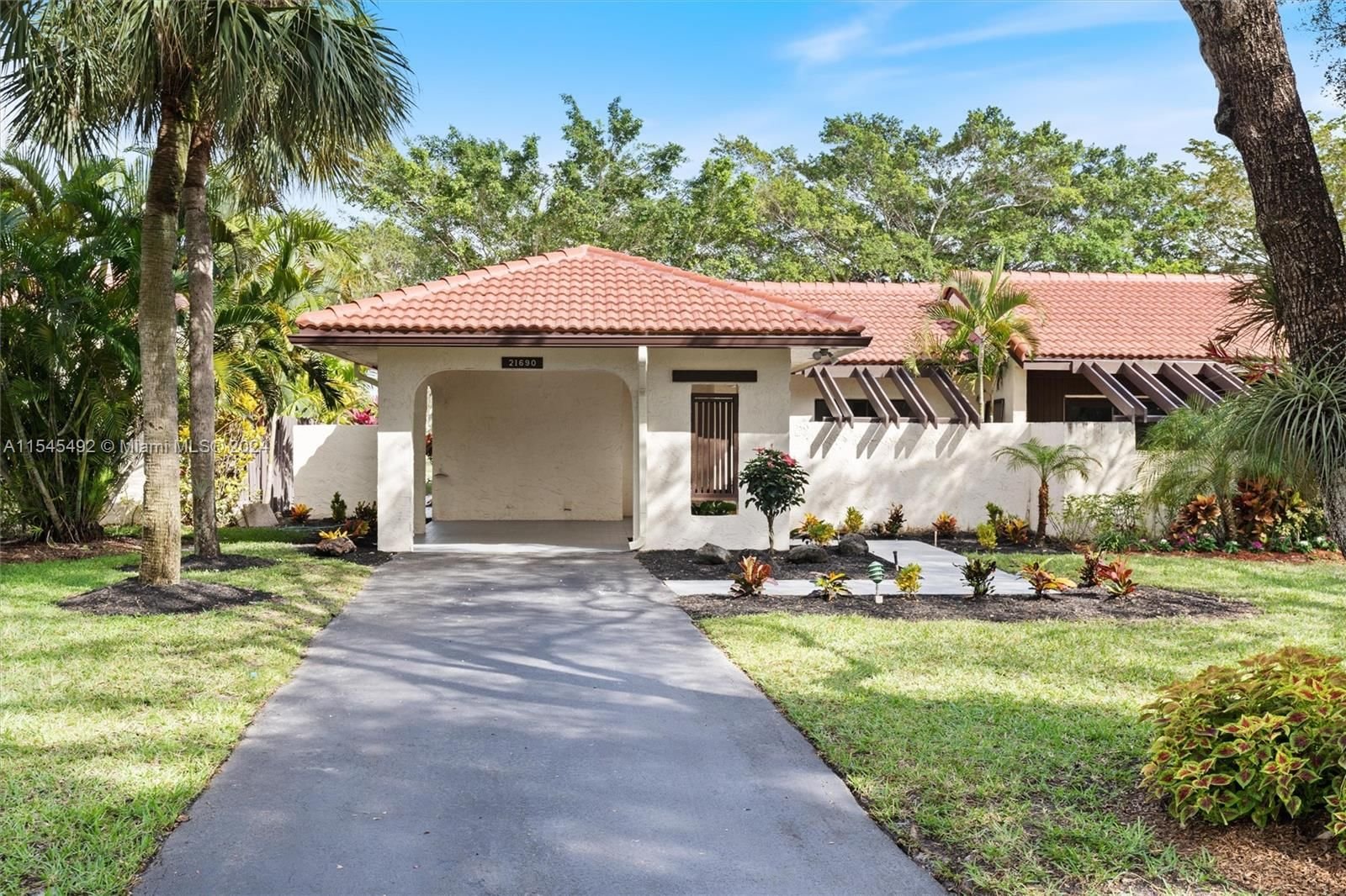 Real estate property located at 21690 Tall Palm Cir #10-A, Palm Beach County, PALMS OF BOCA LAGO CONDO, Boca Raton, FL