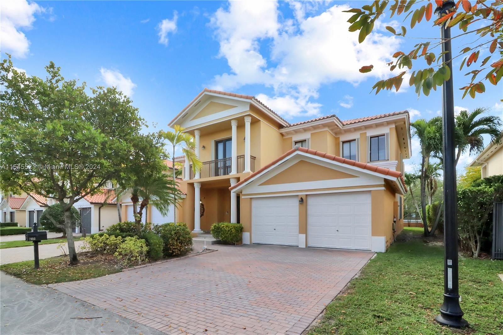 Real estate property located at 7880 195th Ter, Miami-Dade County, CUTLER CAY, Cutler Bay, FL