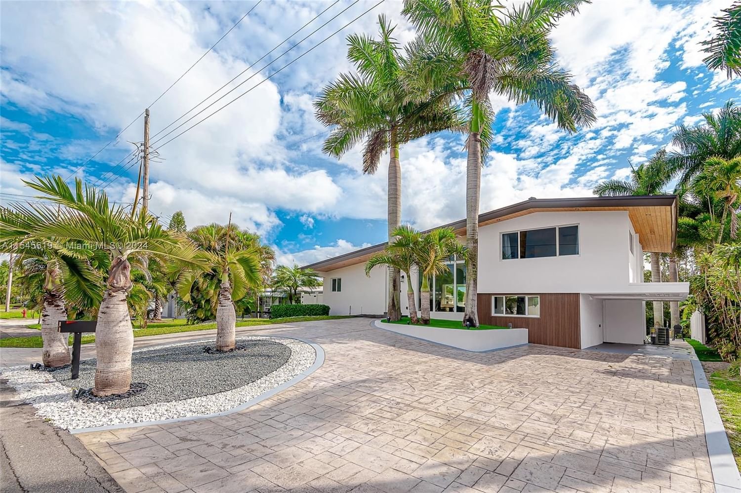 Real estate property located at 2436 Okeechobee Ln, Broward County, LAUDERDALE ISLES NO 2-BLK, Fort Lauderdale, FL
