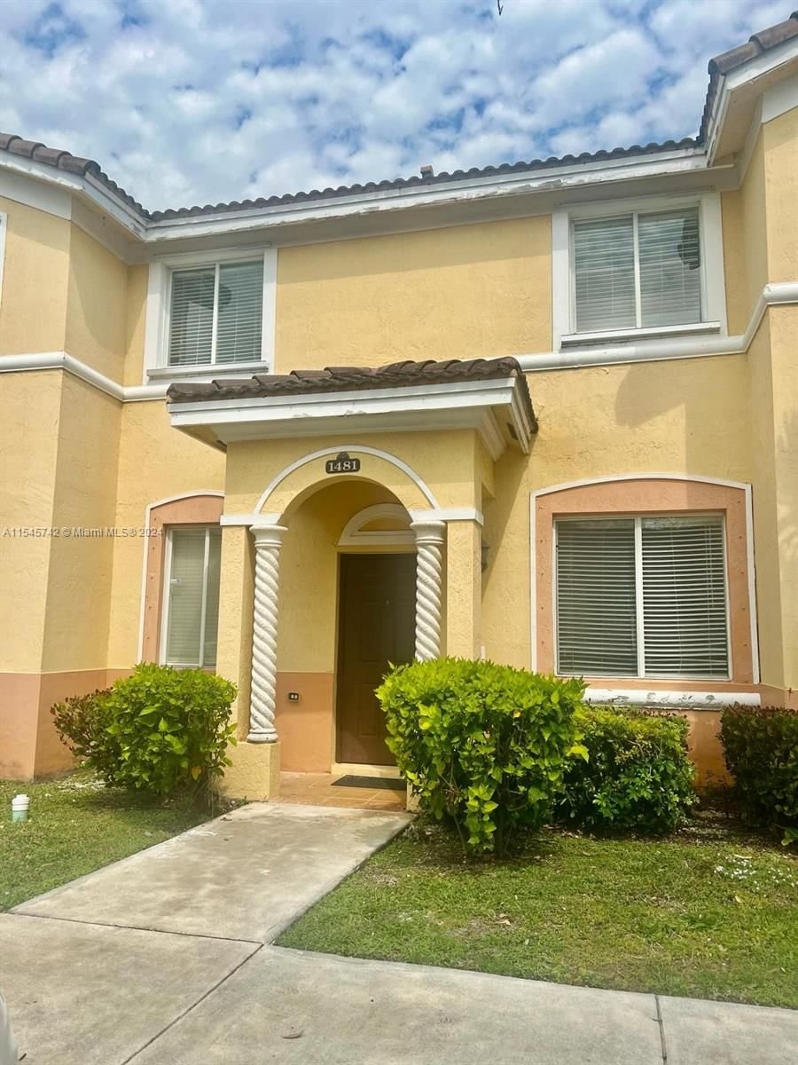 Real estate property located at 1481 24th Ct #243, Miami-Dade County, SHOMA TOWNHOMES AT KEYSCO, Homestead, FL