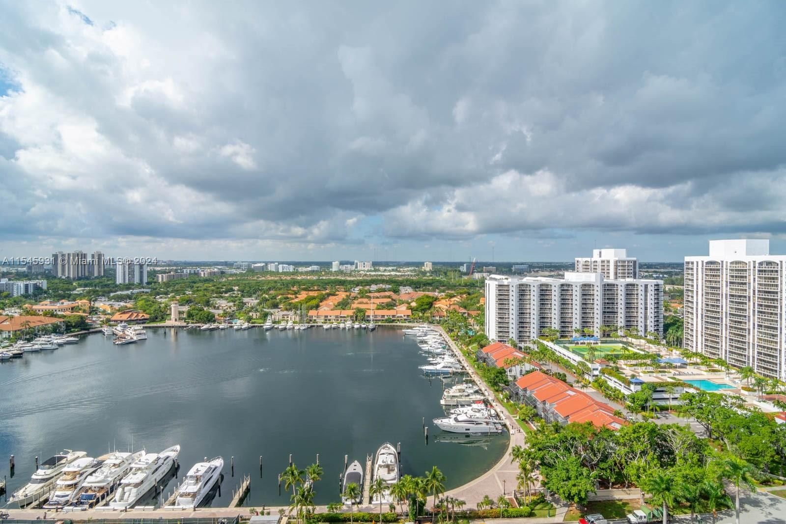 Real estate property located at 21055 Yacht Club Dr #2104, Miami-Dade County, SOUTH TOWER AT THE POINT, Aventura, FL
