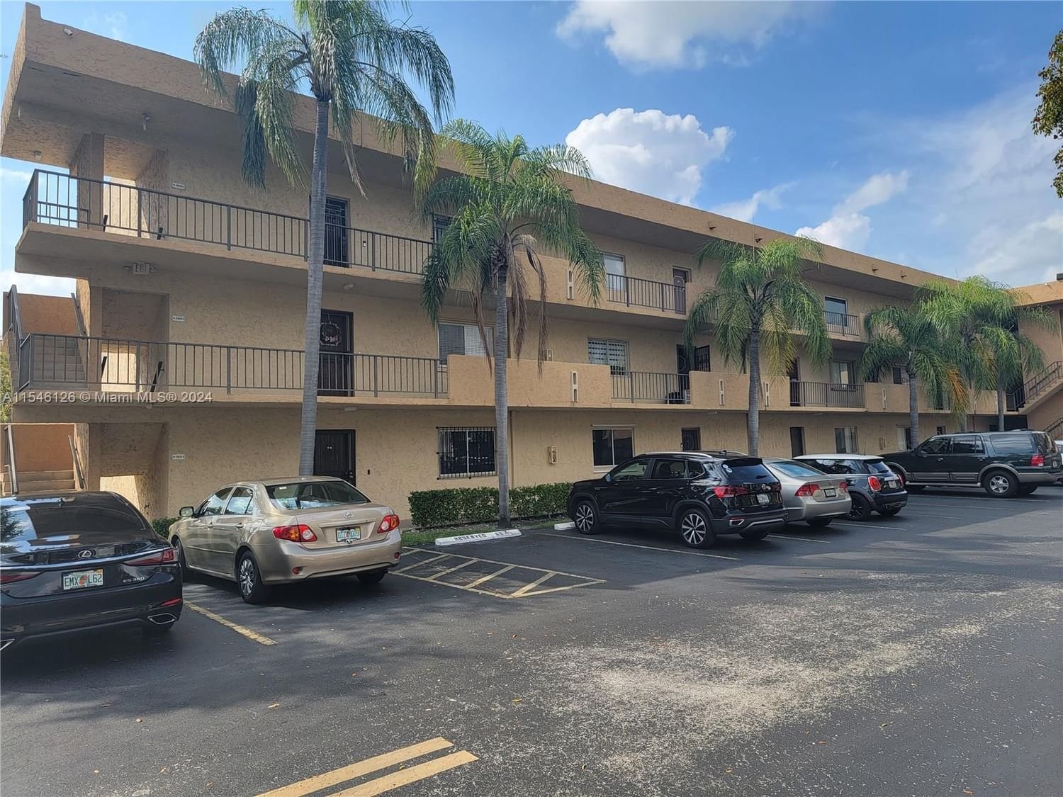Real estate property located at 8401 107th Ave #274E, Miami-Dade County, KENDALL ACRES WEST CONDO, Miami, FL