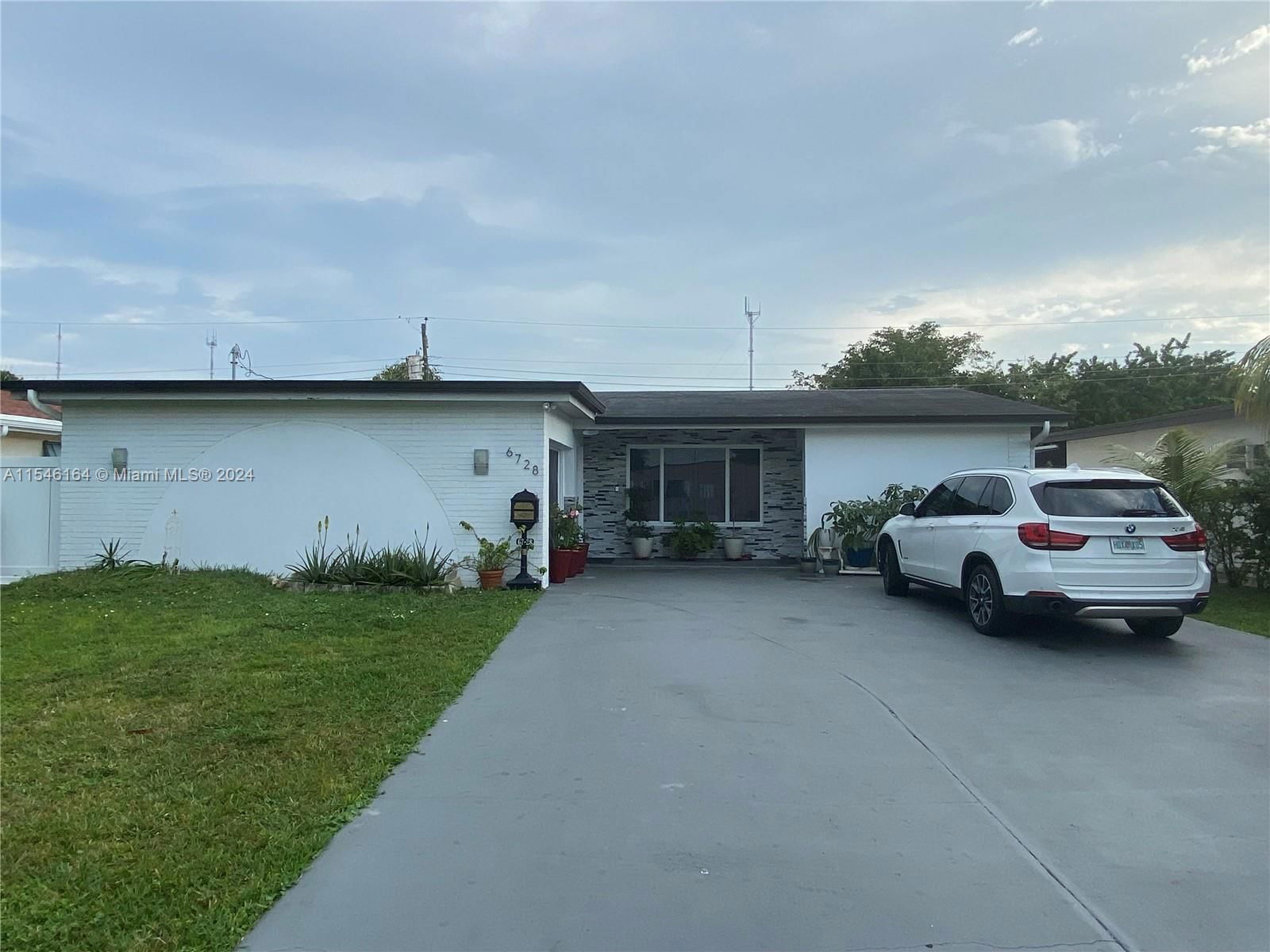 Real estate property located at 6728 33rd St, Broward County, MIRAMAR ISLES SEC 4, Miramar, FL