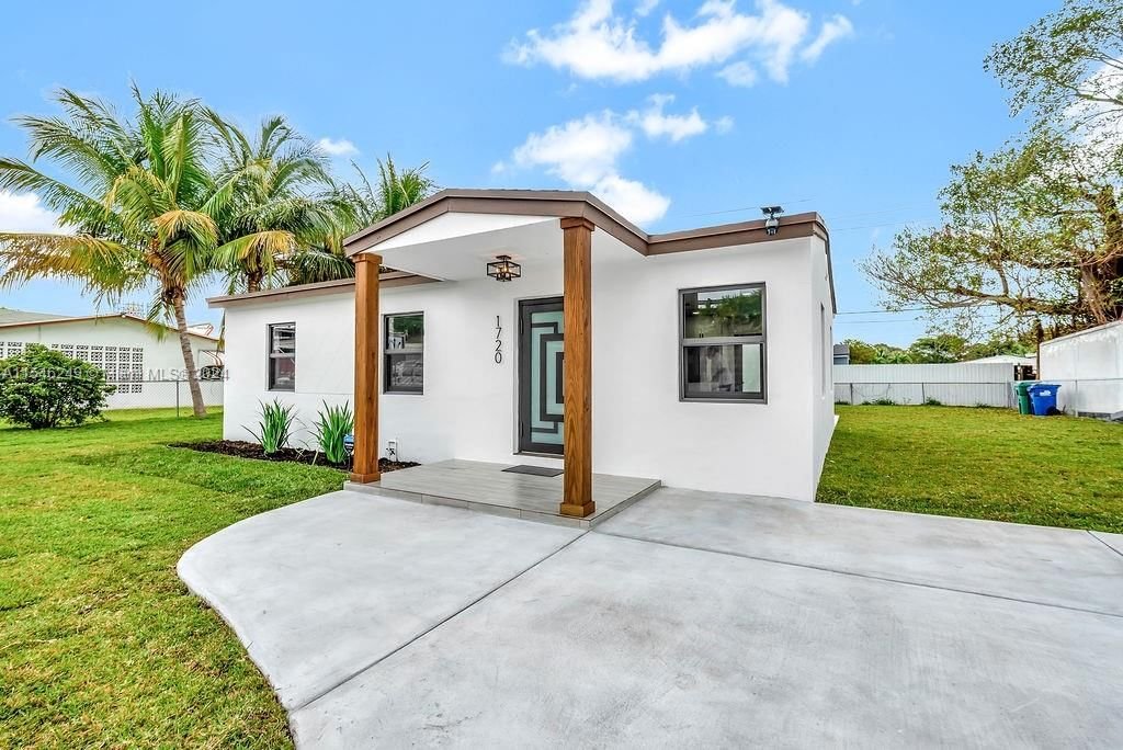 Real estate property located at 1720 167th St, Miami-Dade County, BUNCHE PARK 1 ADDN, Miami Gardens, FL