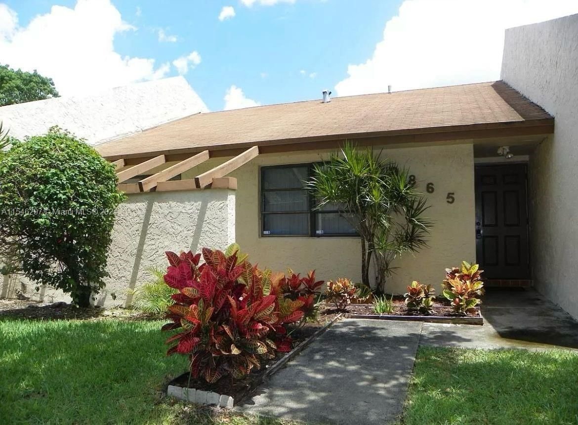 Real estate property located at 10865 30th Pl #383, Broward County, NORTH LAKE TOWNHOMES COND, Sunrise, FL