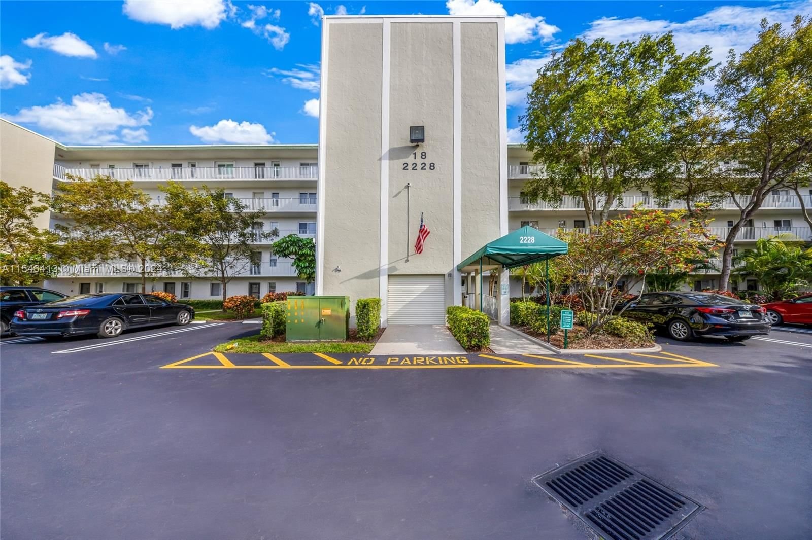 Real estate property located at 2228 Cypress Bend Dr #206, Broward County, CYPRESS BEND CONDOMINIUM, Pompano Beach, FL