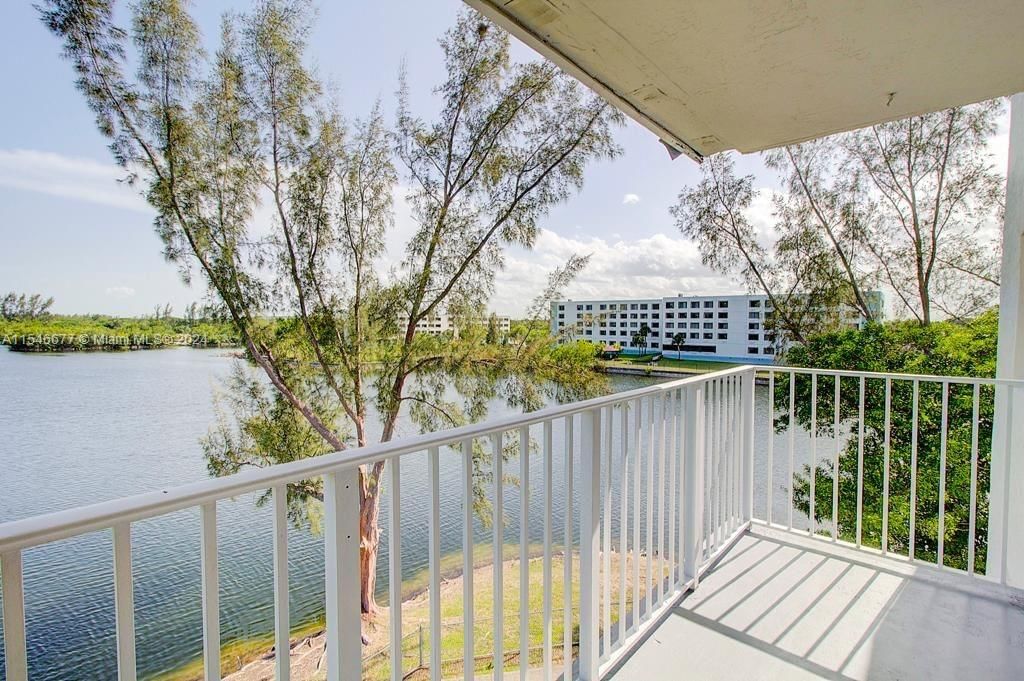 Real estate property located at 8240 210th St #320, Miami-Dade County, SAGA BAY GARDENS CONDO, Cutler Bay, FL