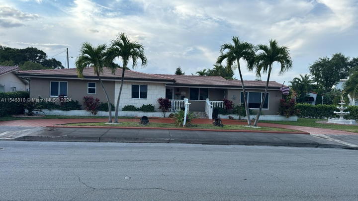 Real estate property located at 206 Ponce De Leon Blvd, Miami-dade, Coral Gables Flagler St S, Coral Gables, FL