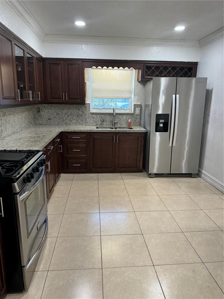 Real estate property located at 206 Ponce De Leon Blvd, Miami-dade, Coral Gables Flagler St S, Coral Gables, FL