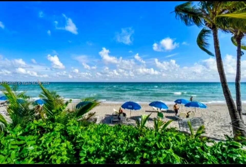 Real estate property located at 2030 Ocean Dr #208, Broward County, PARKER PLAZA CONDO ESTATE, Hallandale Beach, FL