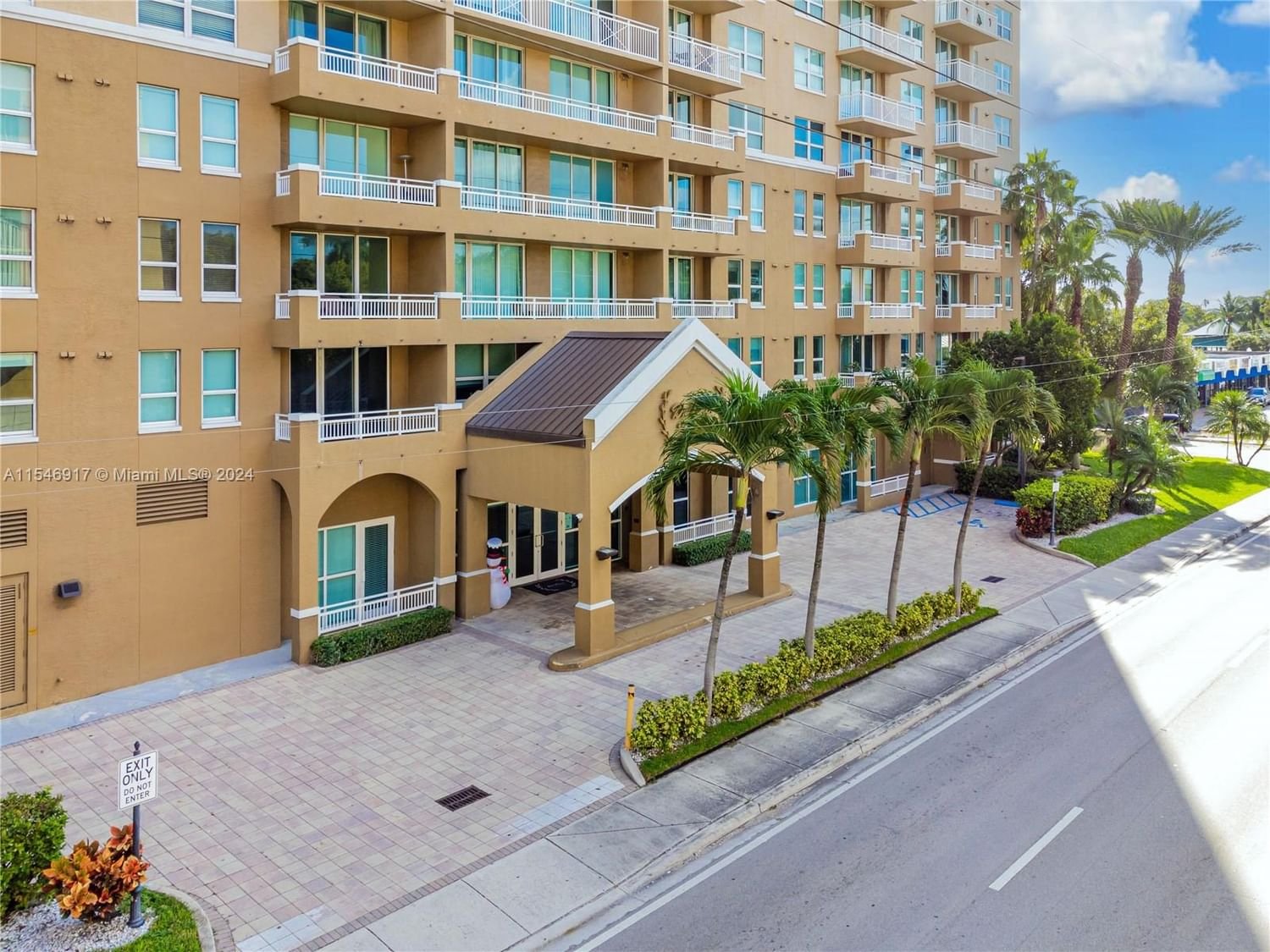 Real estate property located at 2665 37th Ave #906, Miami-Dade County, DA VINCI ON DOUGLAS CONDO, Miami, FL