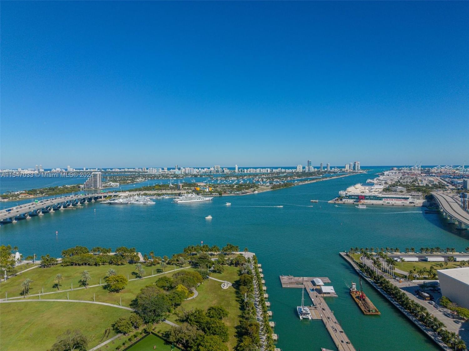 Real estate property located at 900 Biscayne Blvd #5108, Miami-Dade County, 900 BISCAYNE BAY CONDO, Miami, FL