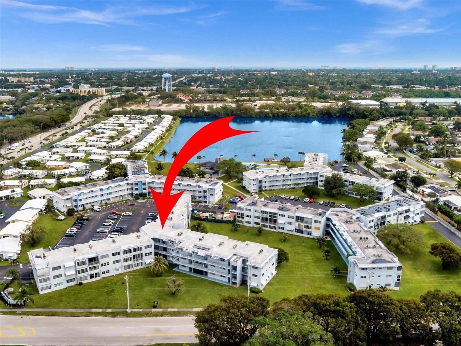 Real estate property located at 2300 Park Ln #114, Broward County, SHERIDAN LAKES CONDO APTS, Hollywood, FL