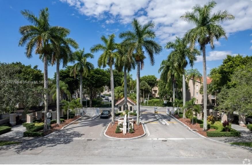 Real estate property located at 10521 157th Pl #106, Miami-Dade, ROYAL PALM PLACE, Miami, FL