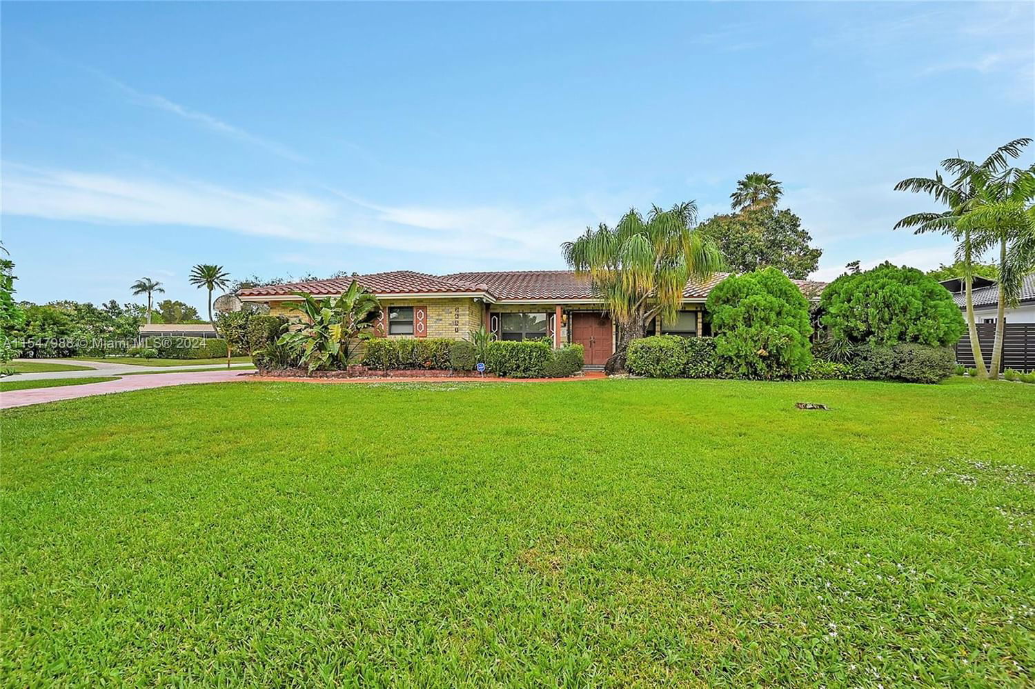 Real estate property located at 2651 84th Ave, Broward County, FOREST HILLS, Coral Springs, FL