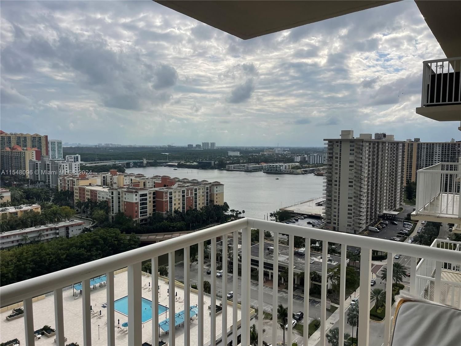 Real estate property located at 231 174th St #2309, Miami-Dade County, WINSTON TOWERS 400 CONDO, Sunny Isles Beach, FL
