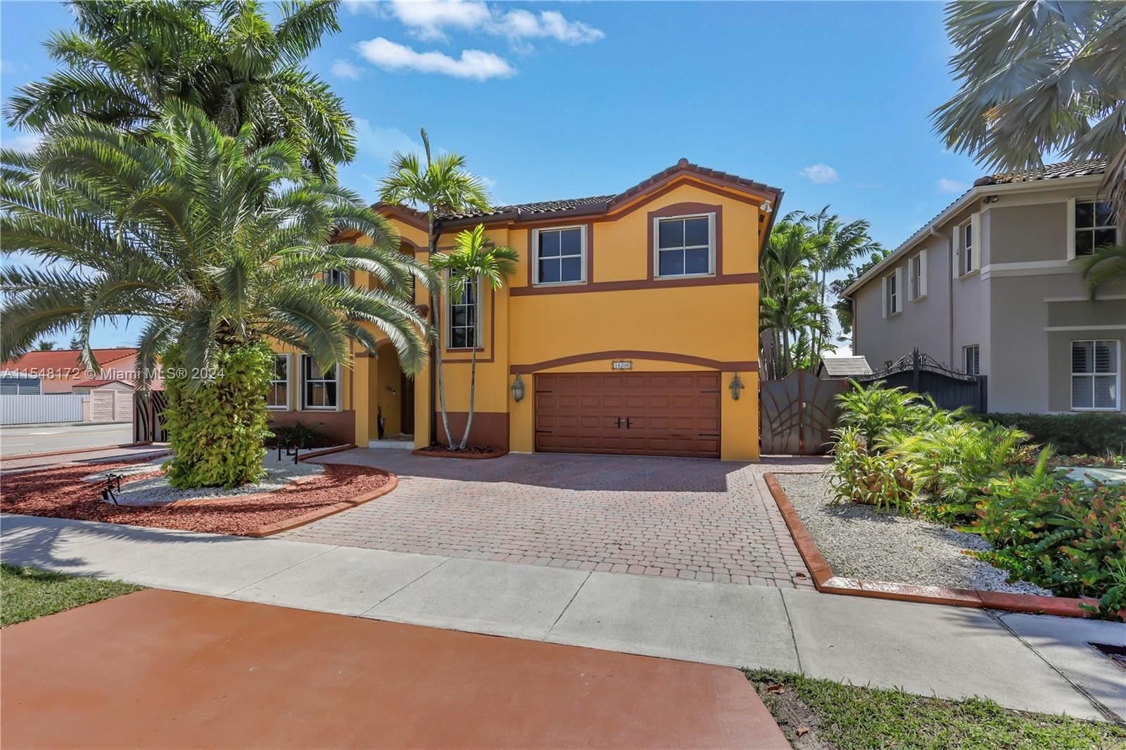 Real estate property located at 16206 52nd Ter, Miami-Dade County, CASA LAGO SUB, Miami, FL