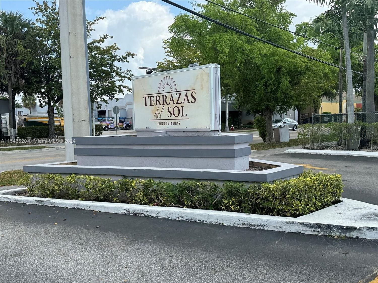 Real estate property located at 2660 76th St #102, Miami-Dade County, TERRAZAS DEL SOL CONDO, Hialeah, FL