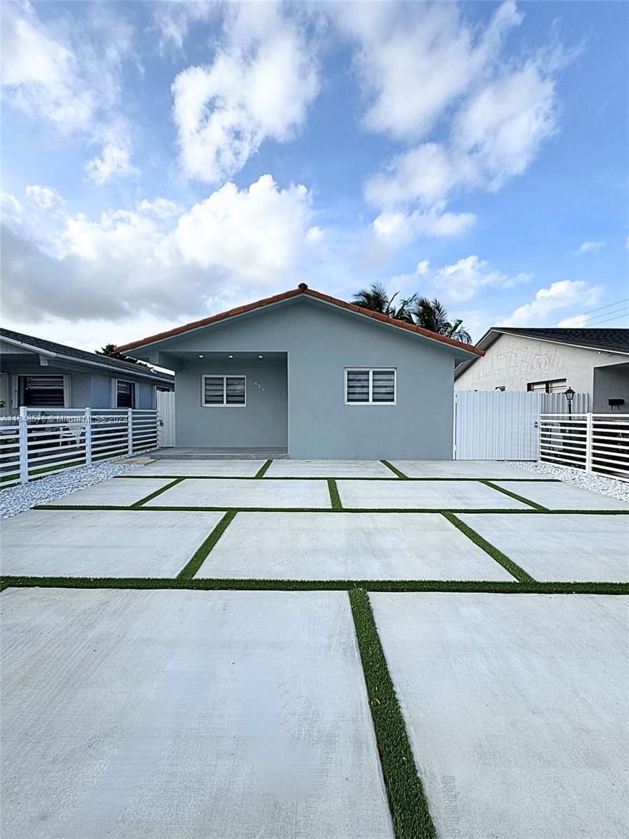 Real estate property located at 815 74th St, Miami-Dade County, GEMINIS SUB, Hialeah, FL