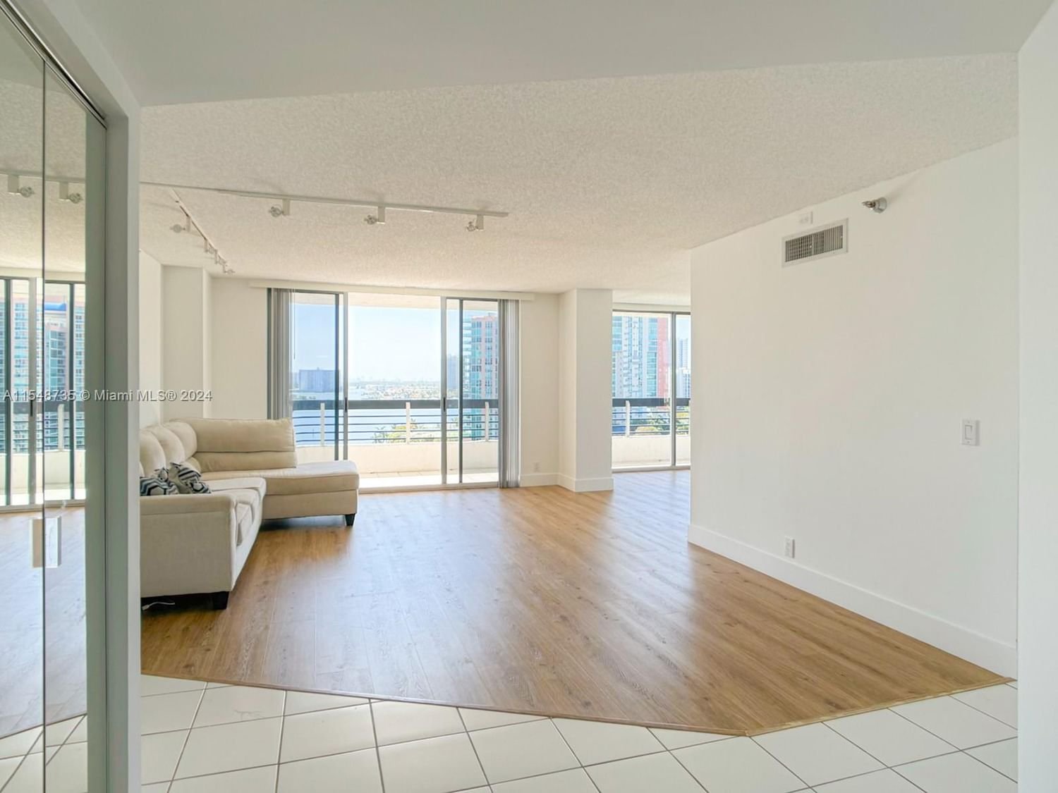 Real estate property located at 3400 192nd St #1404, Miami-Dade County, MYSTIC POINTE TOWER 600 C, Aventura, FL