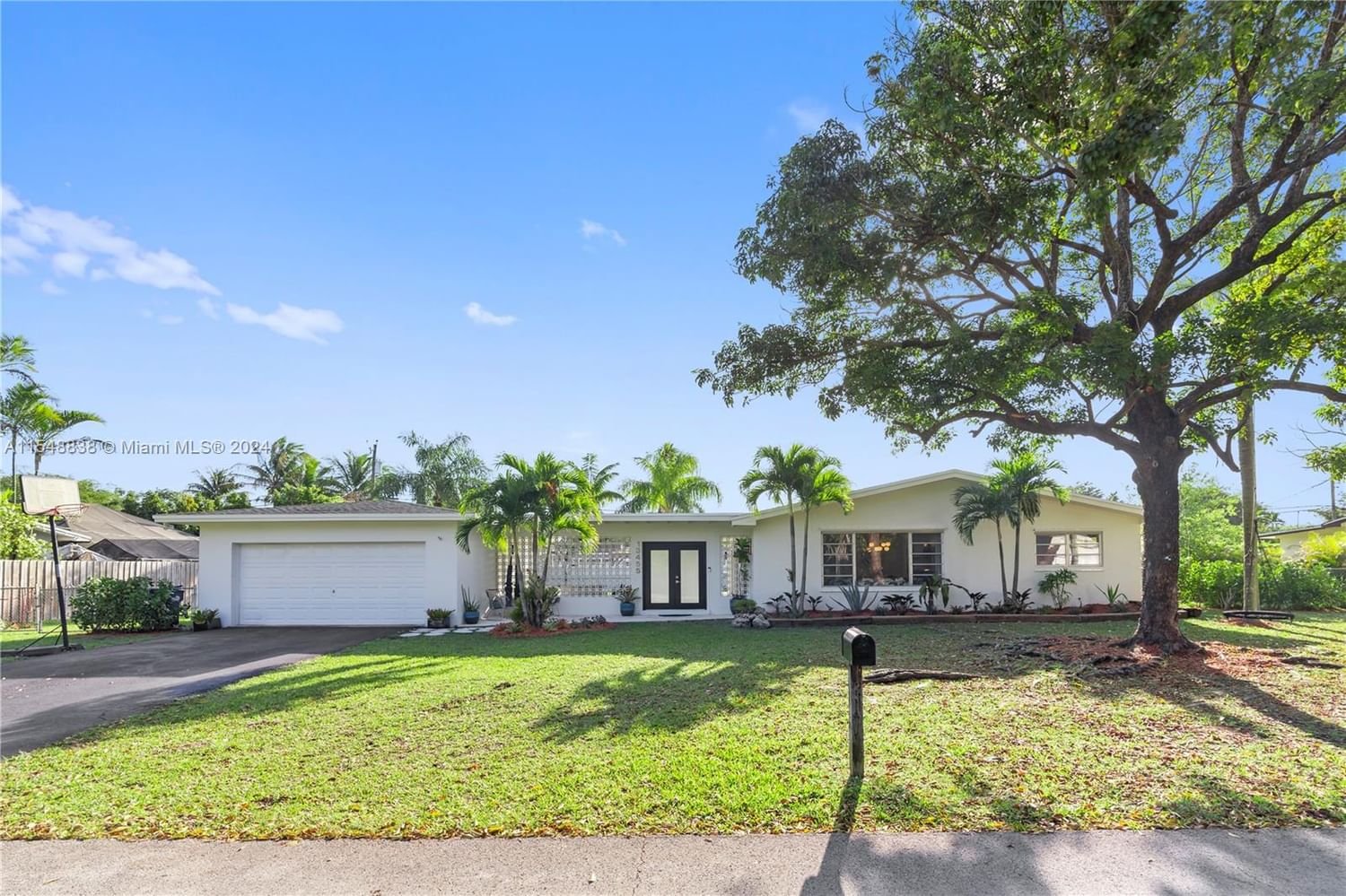 Real estate property located at 13455 100th Ct, Miami-Dade County, PINE MEADOWS SEC 2, Miami, FL