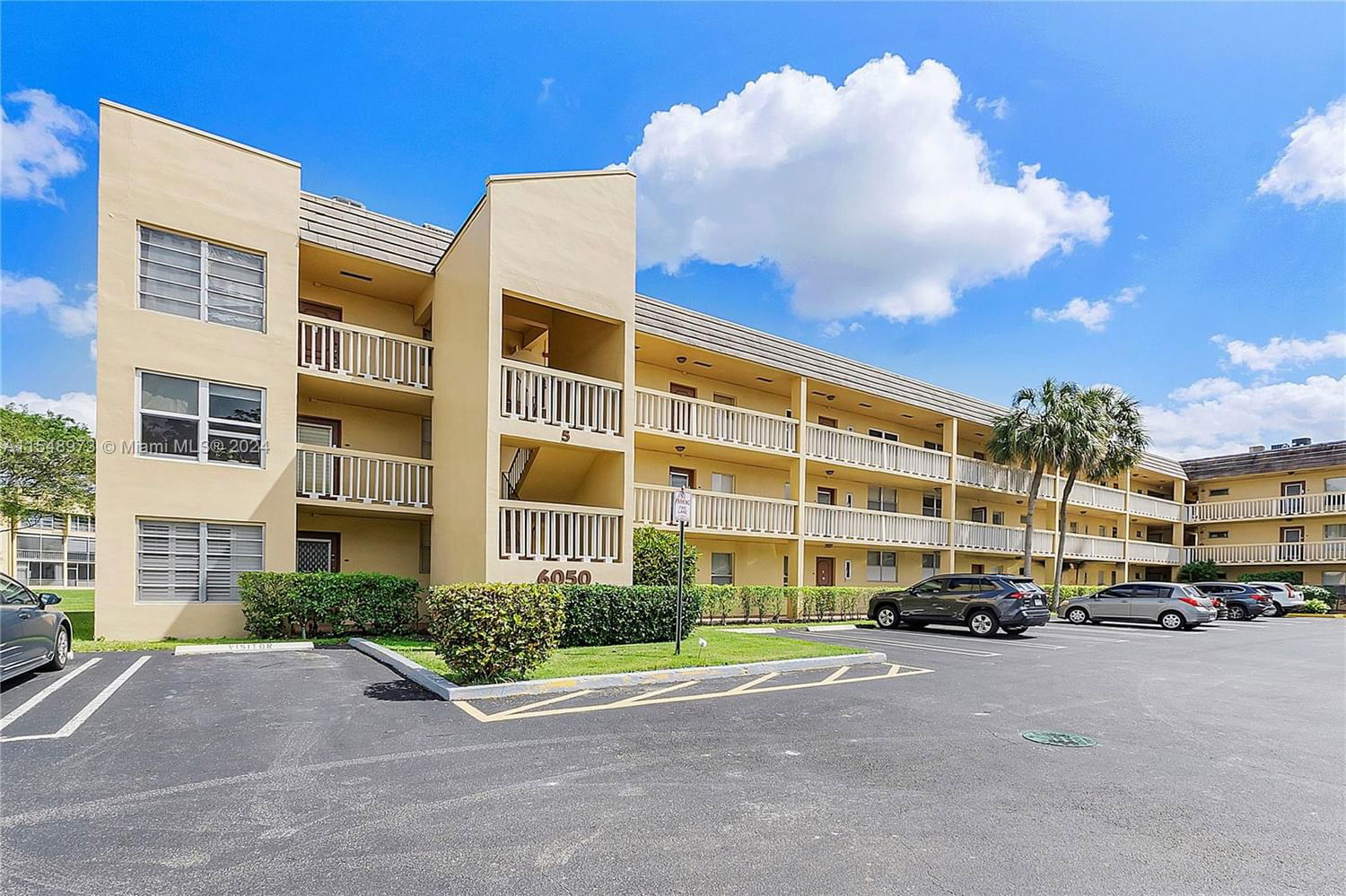 Real estate property located at 6050 64th Ave #204, Broward County, BERMUDA CLUB TWO CONDO, Tamarac, FL