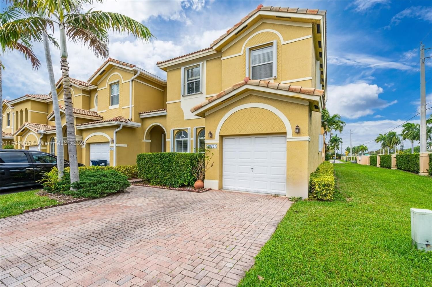 Real estate property located at 13727 116th Ln #0, Miami-Dade County, CENTURY BREEZE, Miami, FL