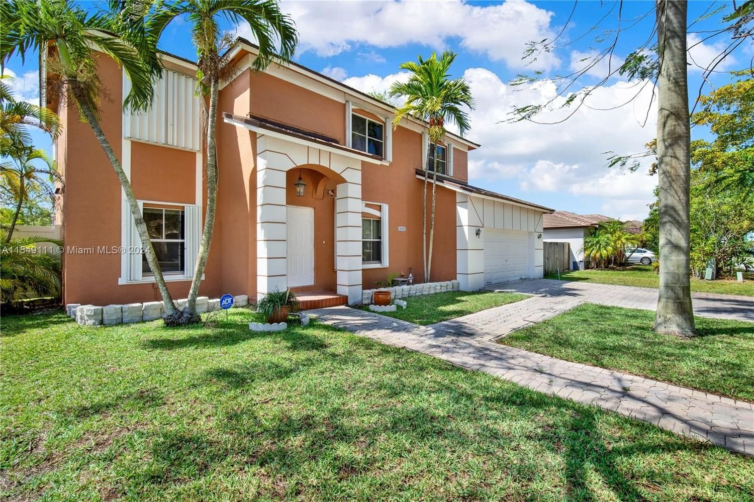 Real estate property located at 18082 152nd Ct, Miami-Dade County, QUIRCH SUB, Miami, FL