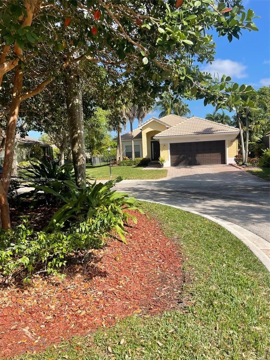 Real estate property located at 10967 61st Ct, Broward County, PARKLAND ISLES, Parkland, FL