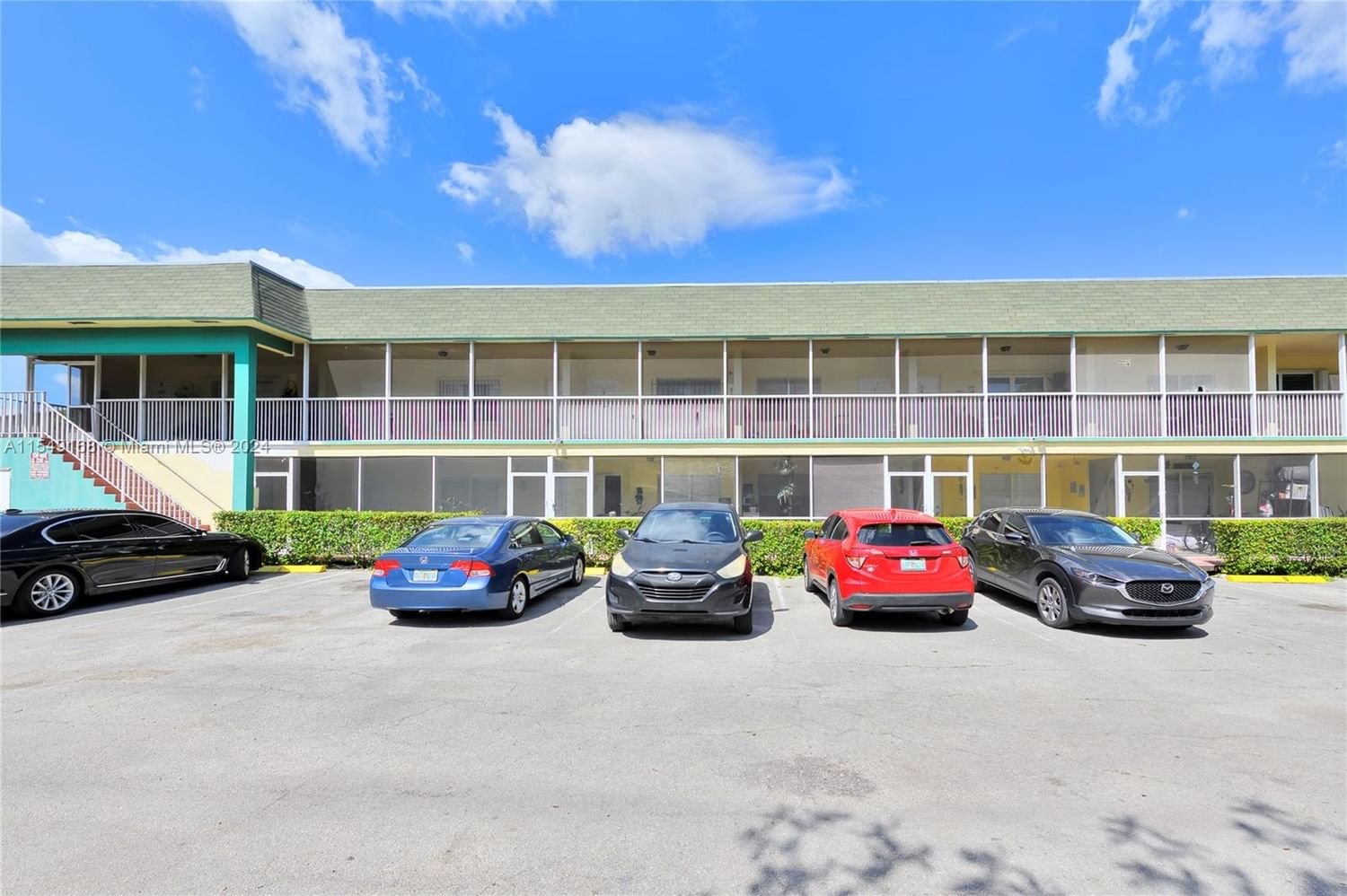 Real estate property located at 2905 Pierce St #17, Broward County, KINGS WAY CONDO APTS 1 IN, Hollywood, FL