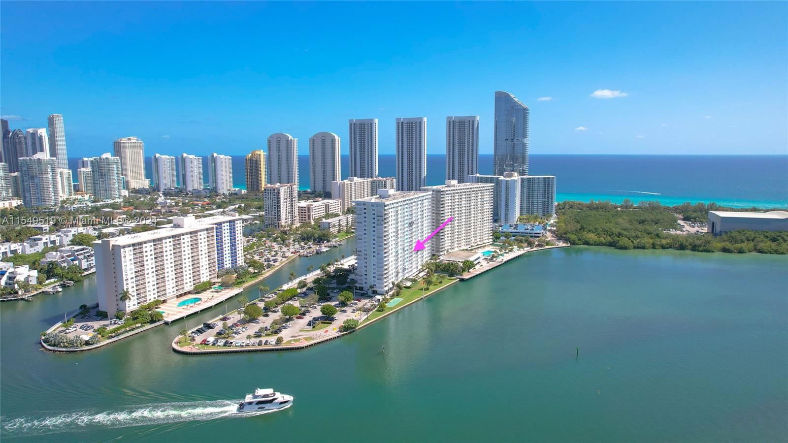 Real estate property located at 500 Bayview Dr #526, Miami-Dade County, ARLEN HOUSE WEST CONDO, Sunny Isles Beach, FL